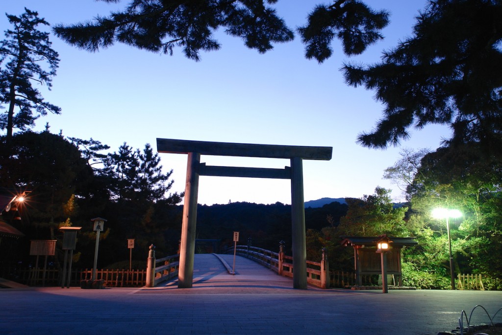 宇治橋の鳥居