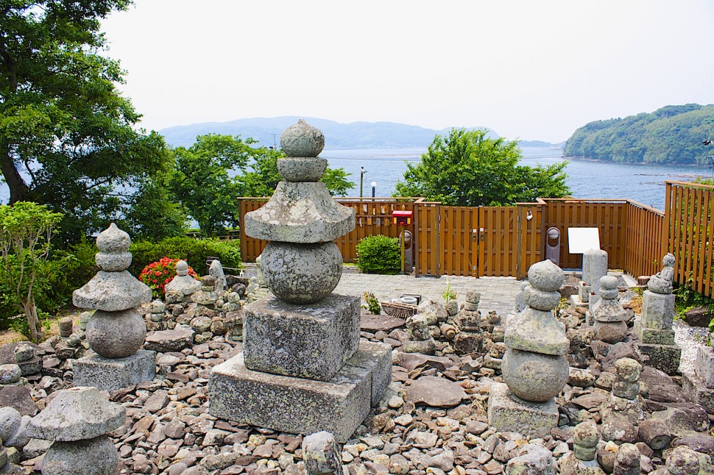 楊貴妃の墓と伝わる五輪塔