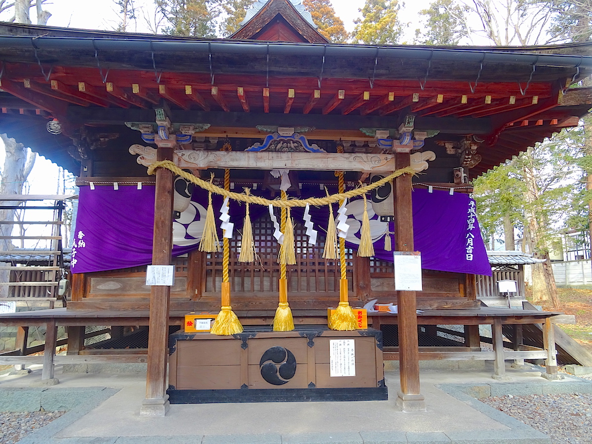 筑摩神社・本殿