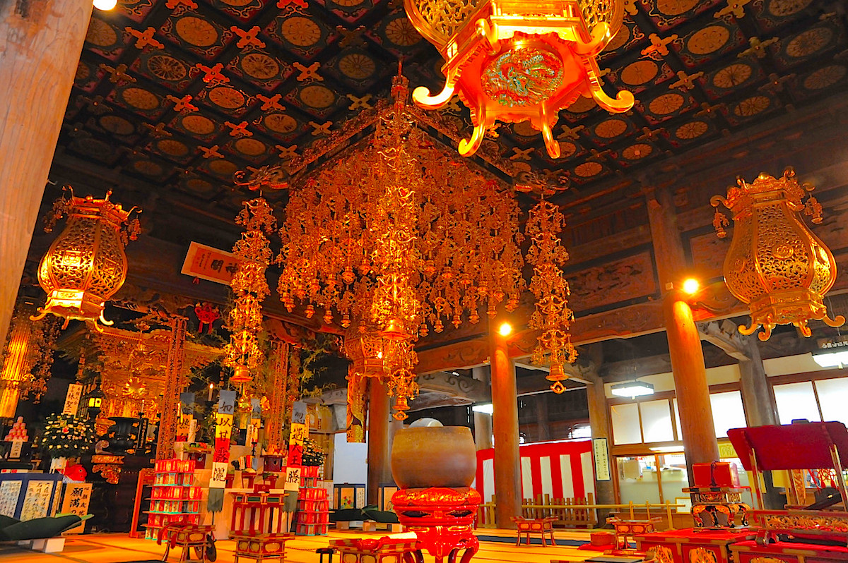 誕生寺本堂