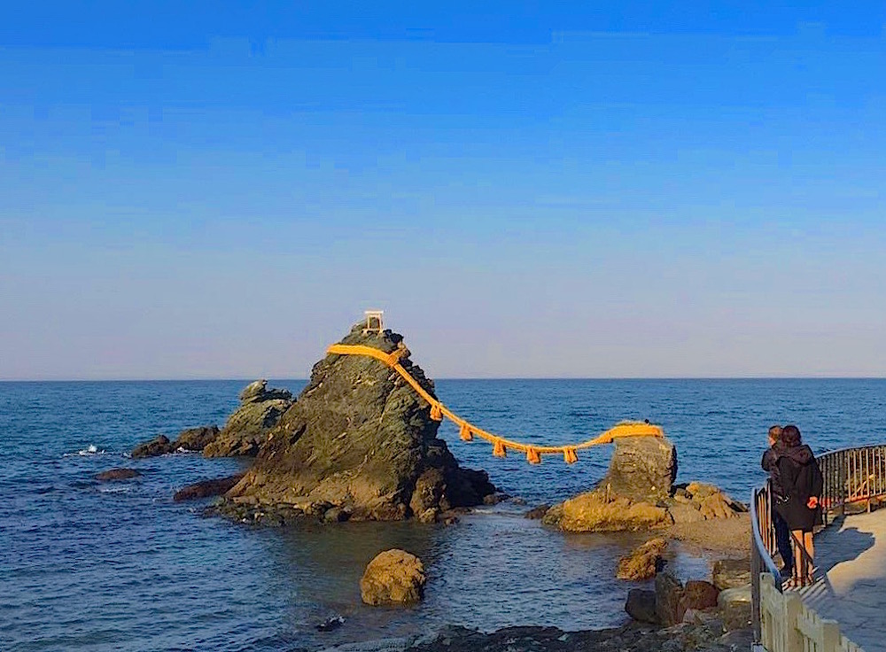 二見浦の夫婦岩