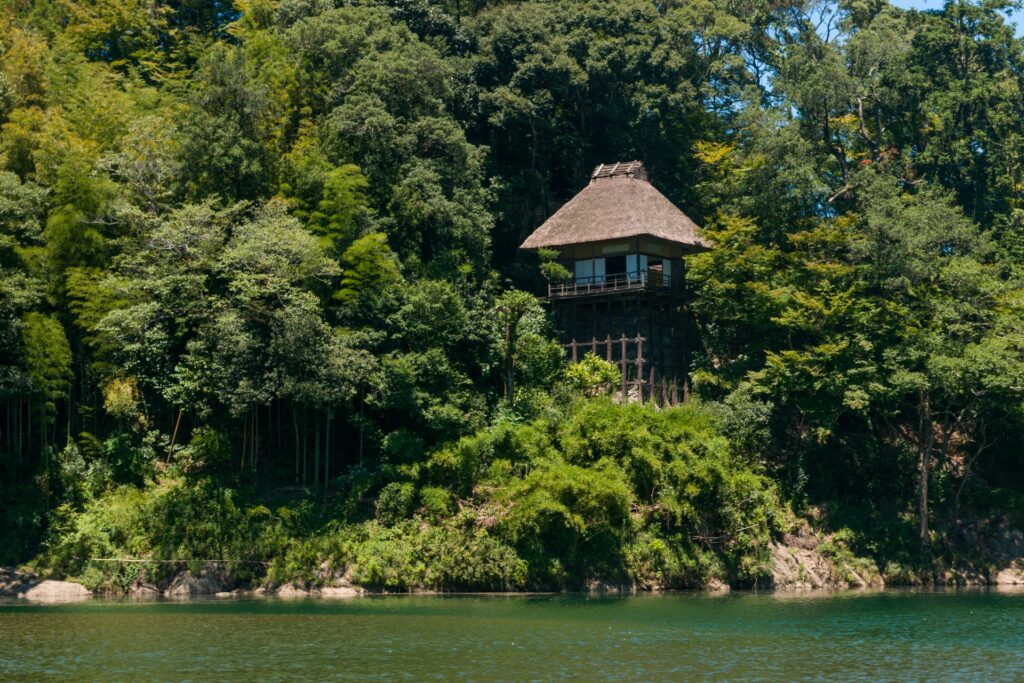 臥龍山荘