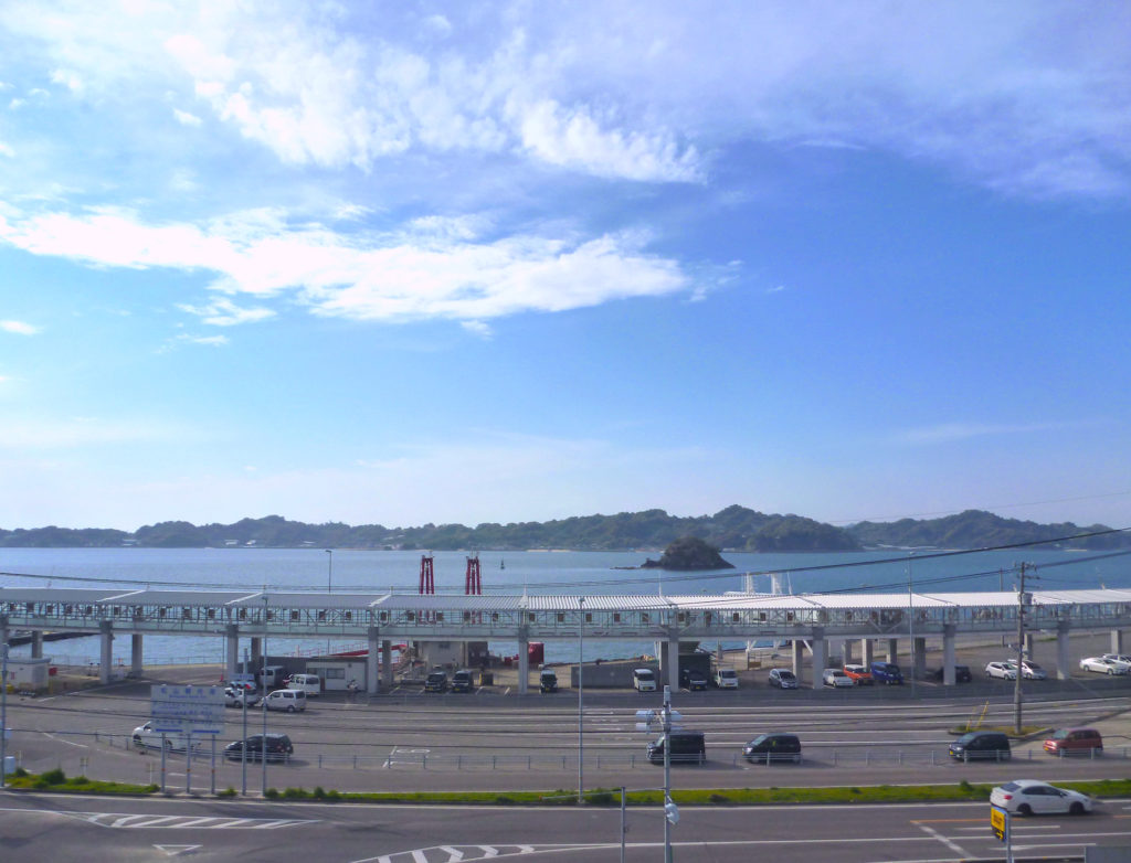 松山観光港ターミナル