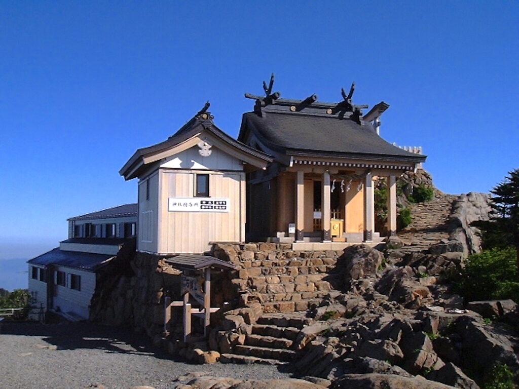 石鎚神社・頂上社（奥宮）