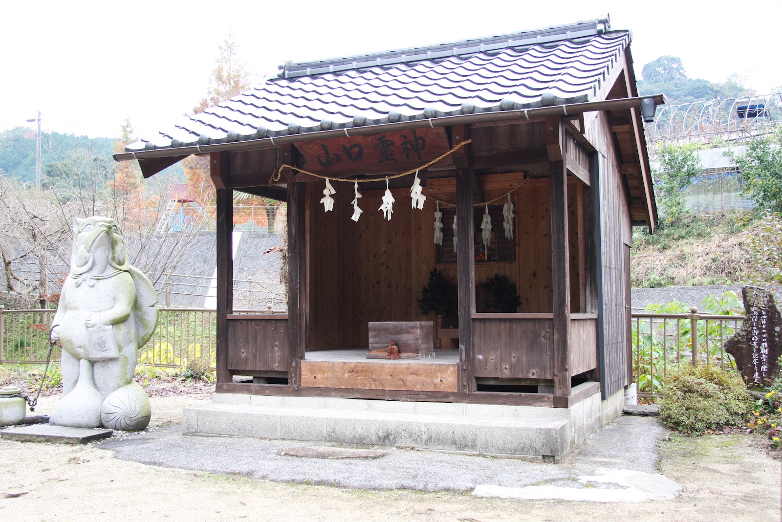 山口霊神社