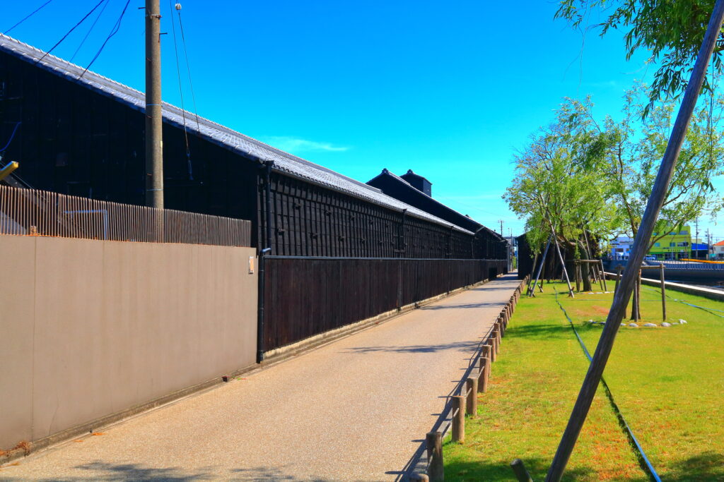半田蔵の町並み（ミツカン工場群）