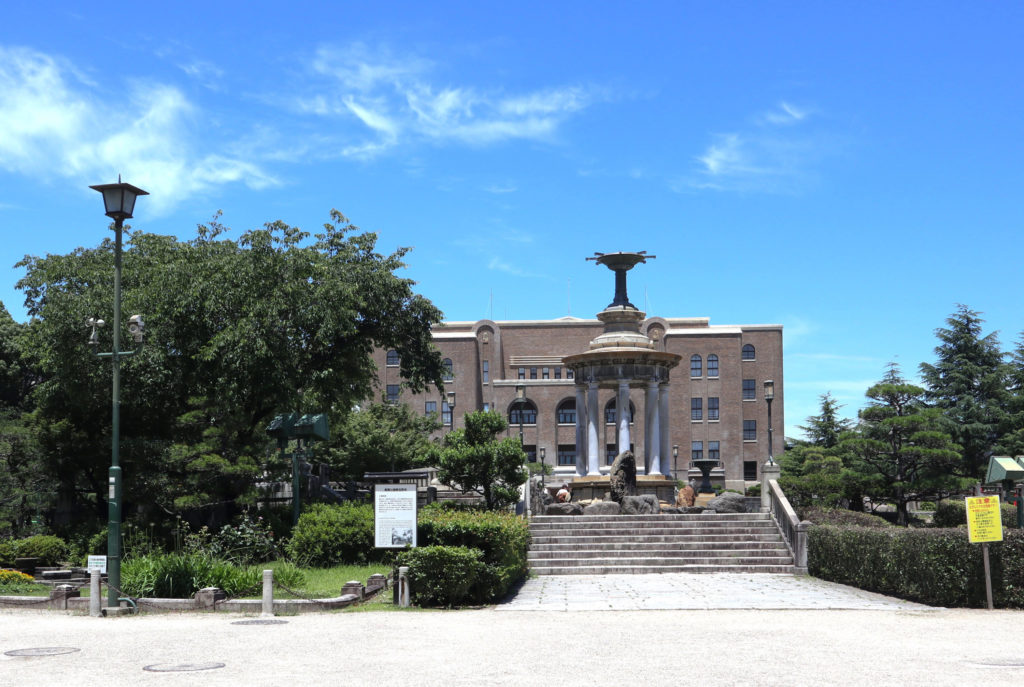 鶴舞公園・噴水塔