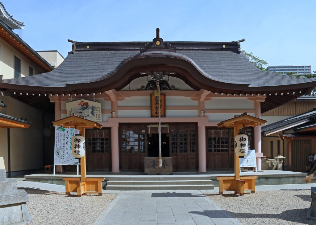 龍城神社