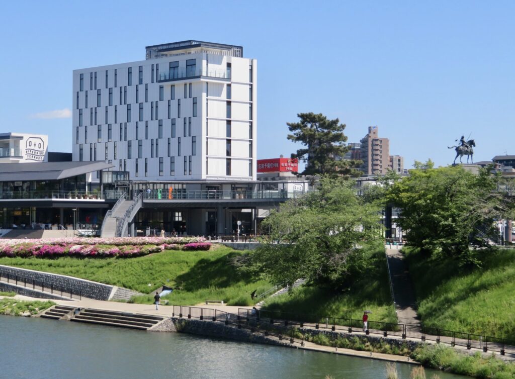 徳川家康公像