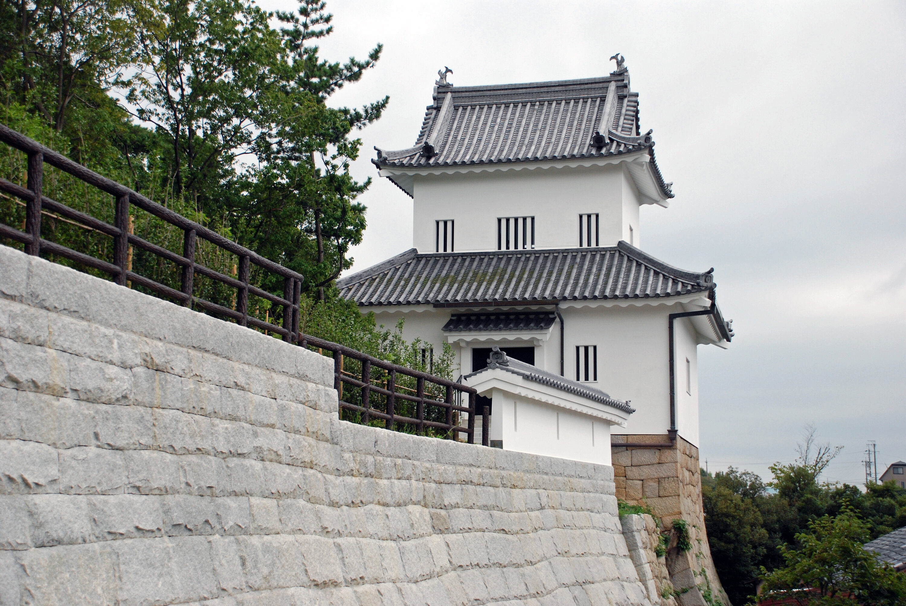 挙母城