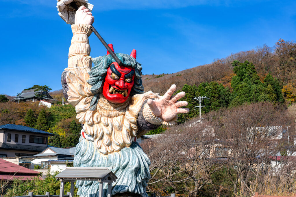 なまはげ立像（門前地区）