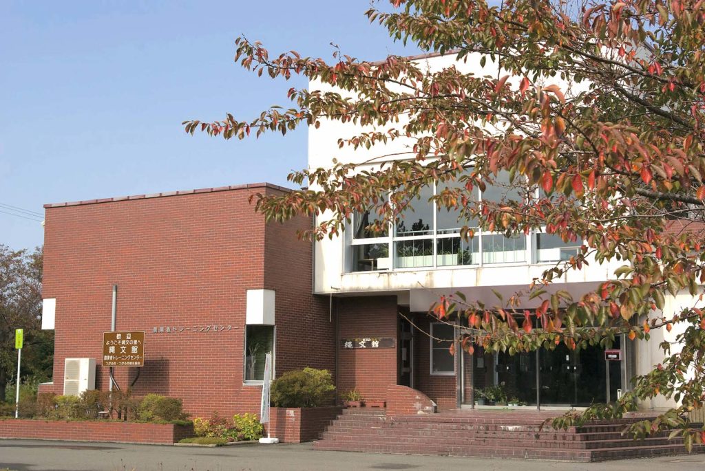木造亀ヶ岡考古資料室