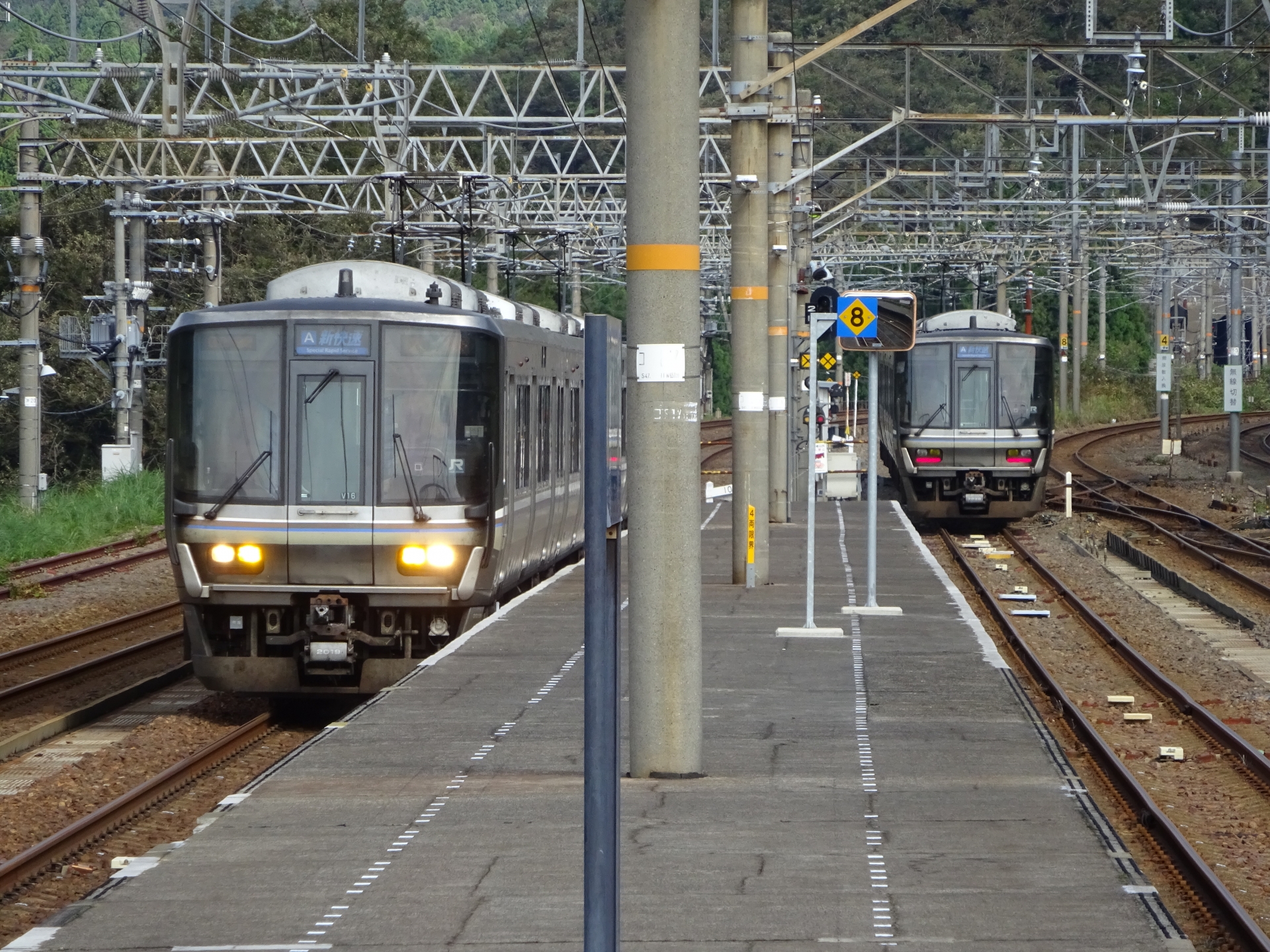 琵琶湖一周鉄道の旅