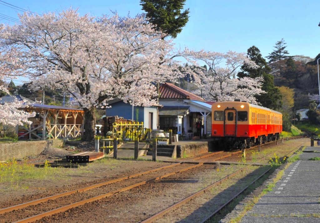 里見駅
