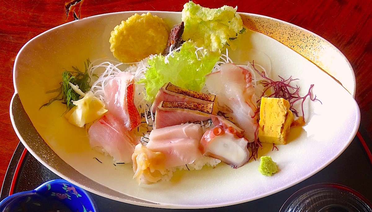 地魚磯料理うおまさ おらが丼