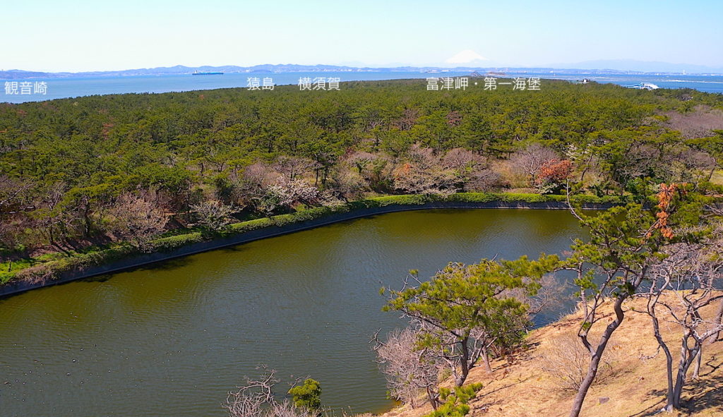 富津岬・中の島展望台から