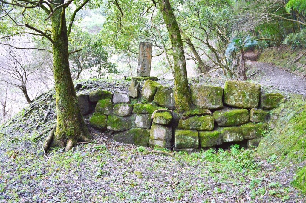 女山神籠石