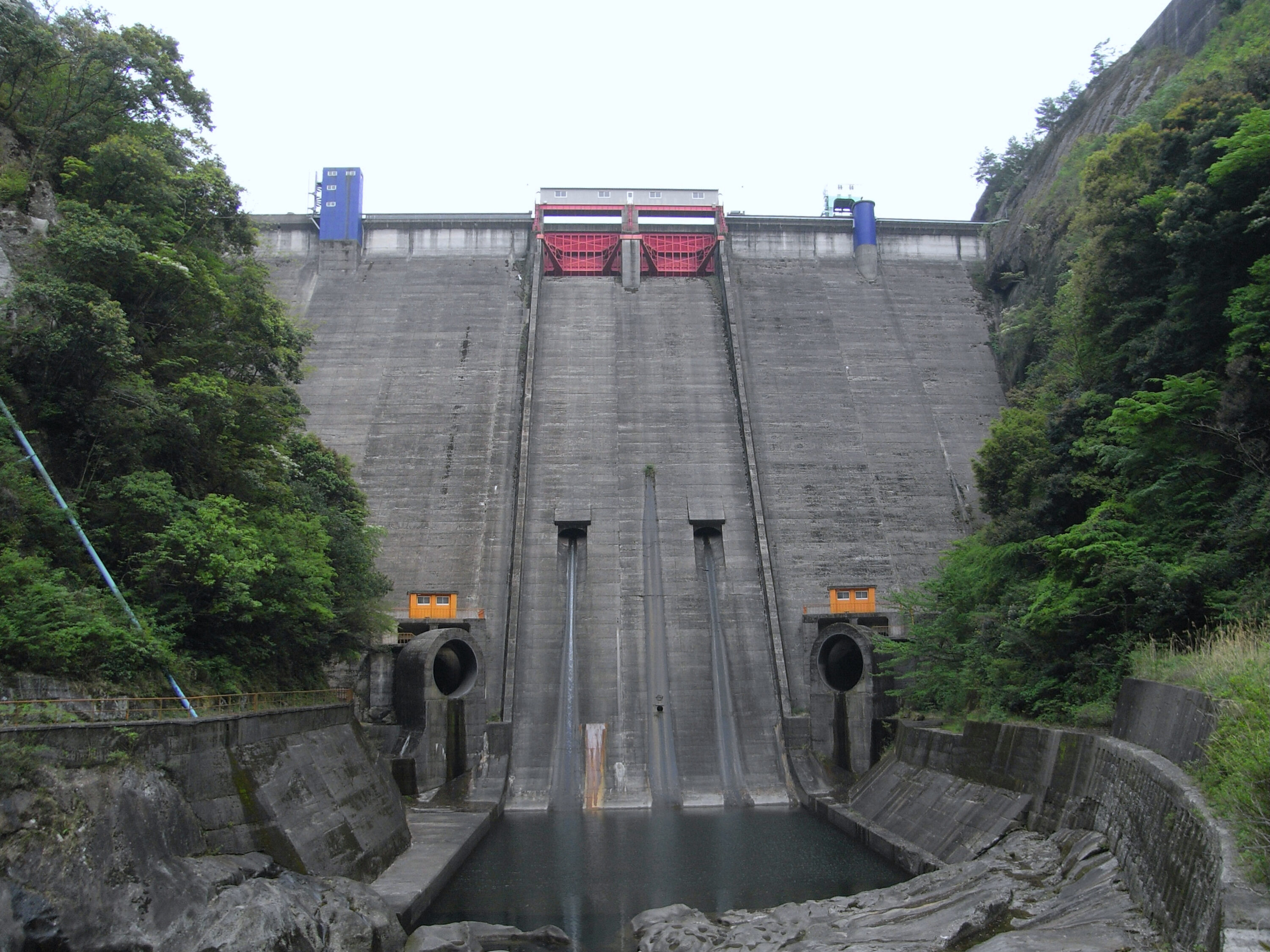 日向神ダム（日向神湖）