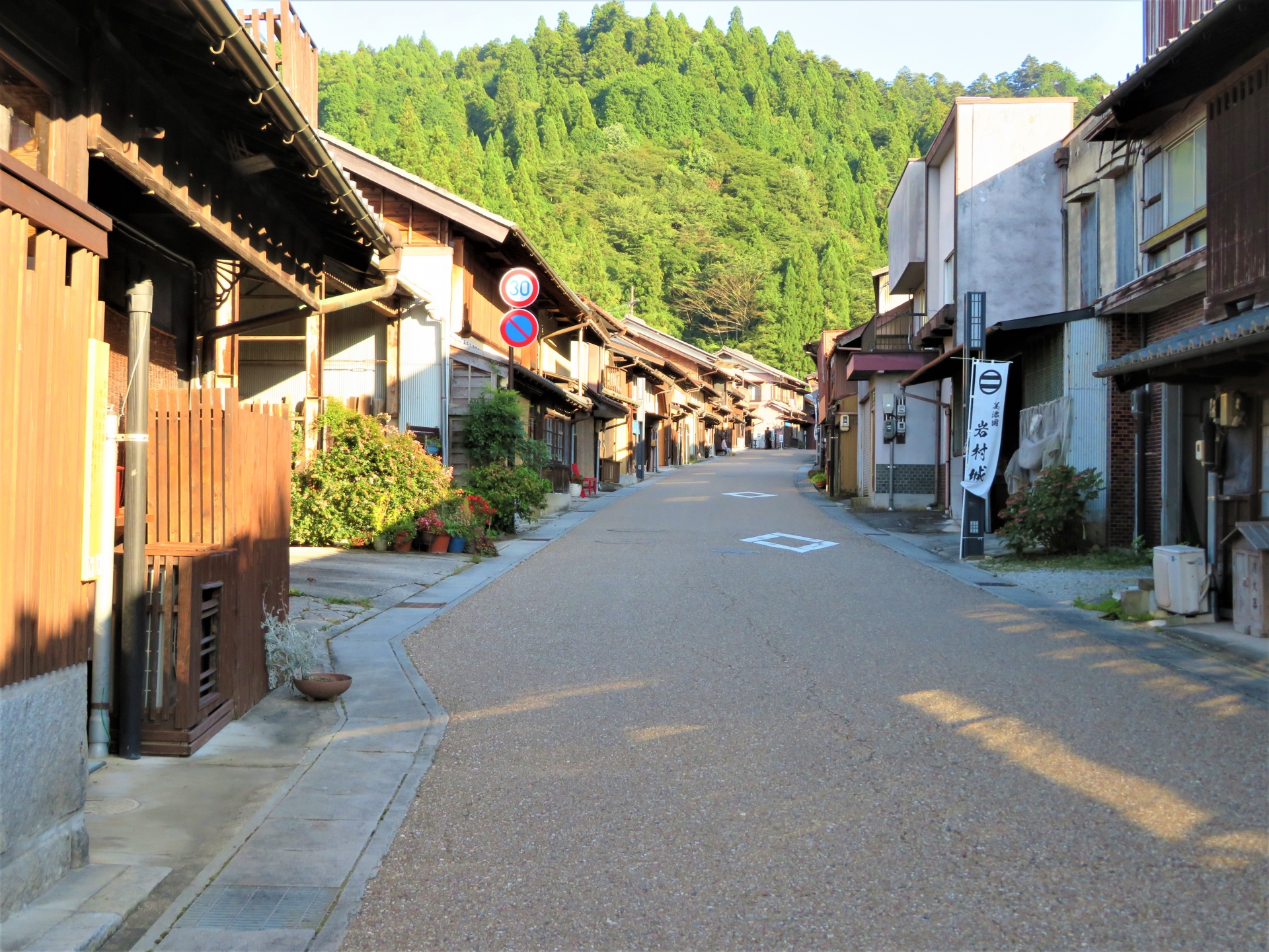 恵那市岩村町本通り伝統的建造物群保存地区