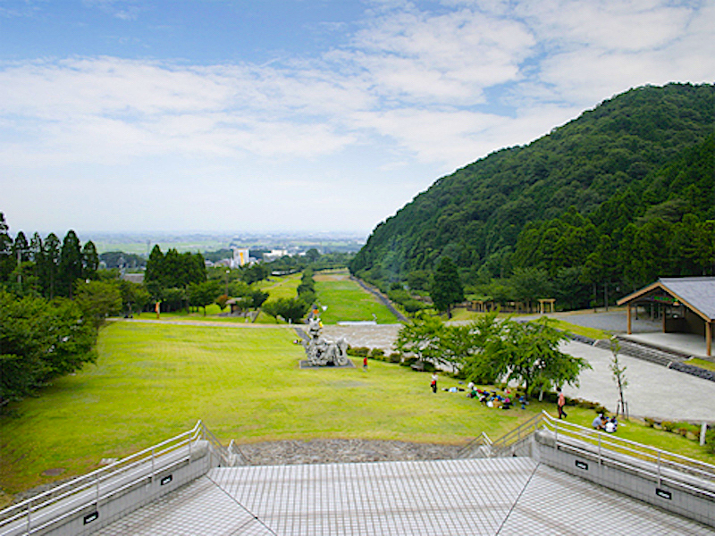 羽根谷だんだん公園（羽根谷砂防堰堤）