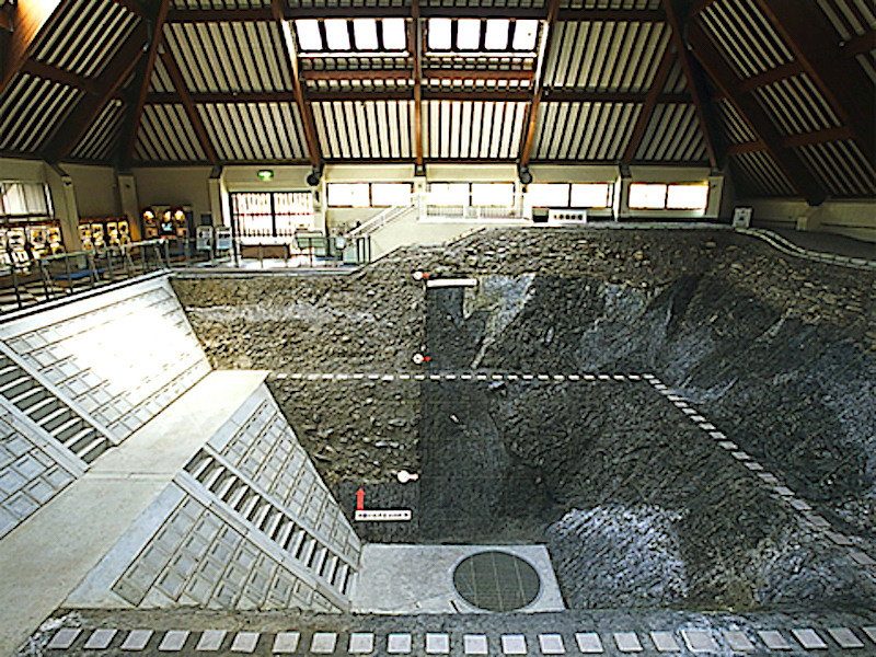 地震断層観察館・体験館