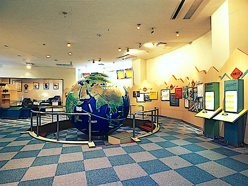 地震断層観察館・体験館