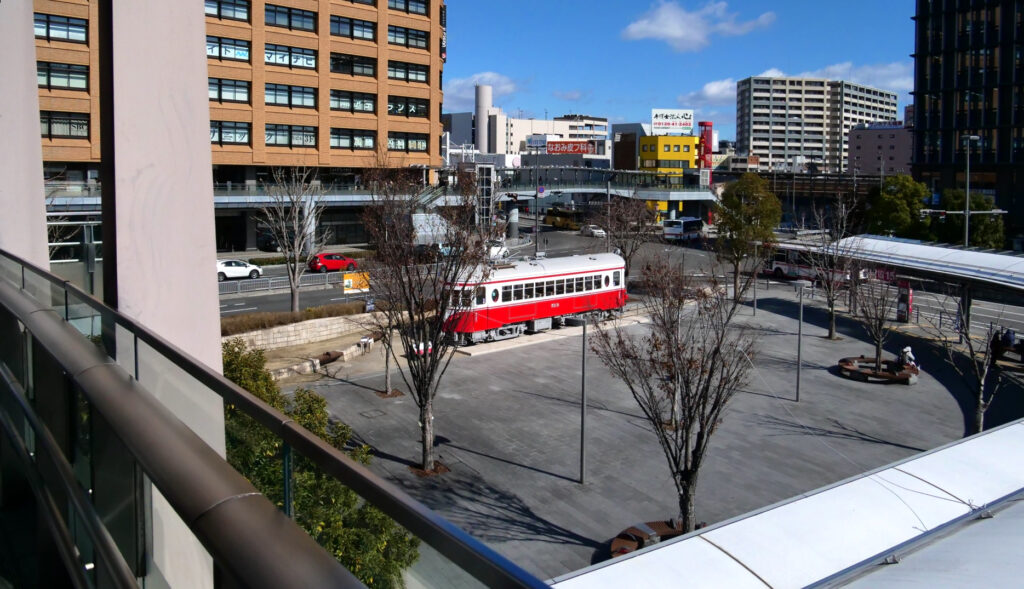 丸窓電車モ513（岐阜駅北口駅前広場）