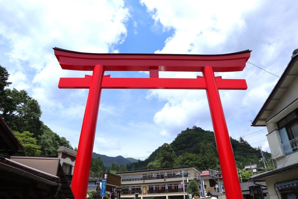 榛名神社