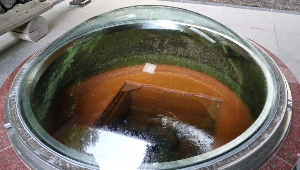 源泉湧出口観覧所（伊香保温泉源泉）