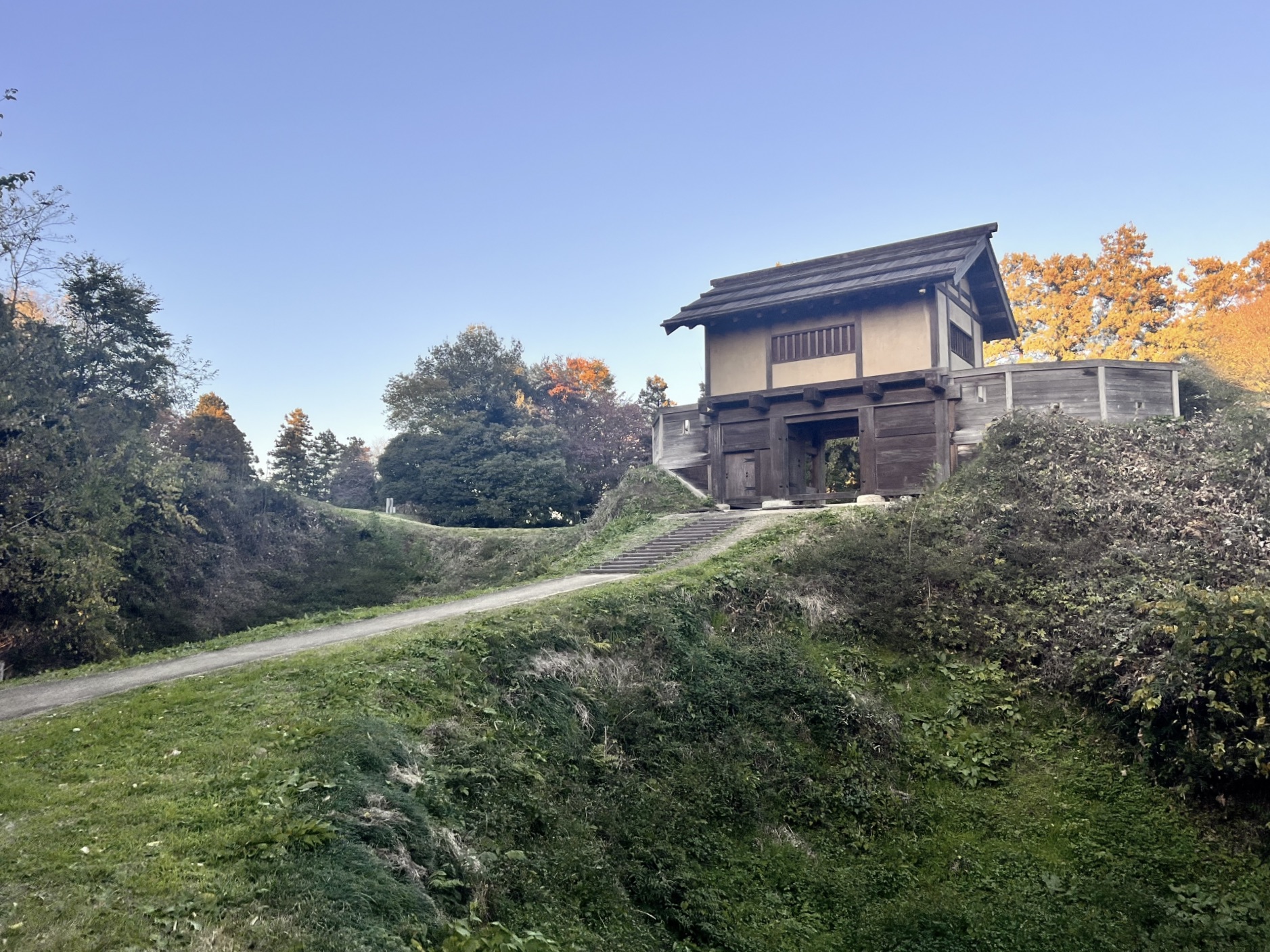 箕輪城・郭馬出西虎口門