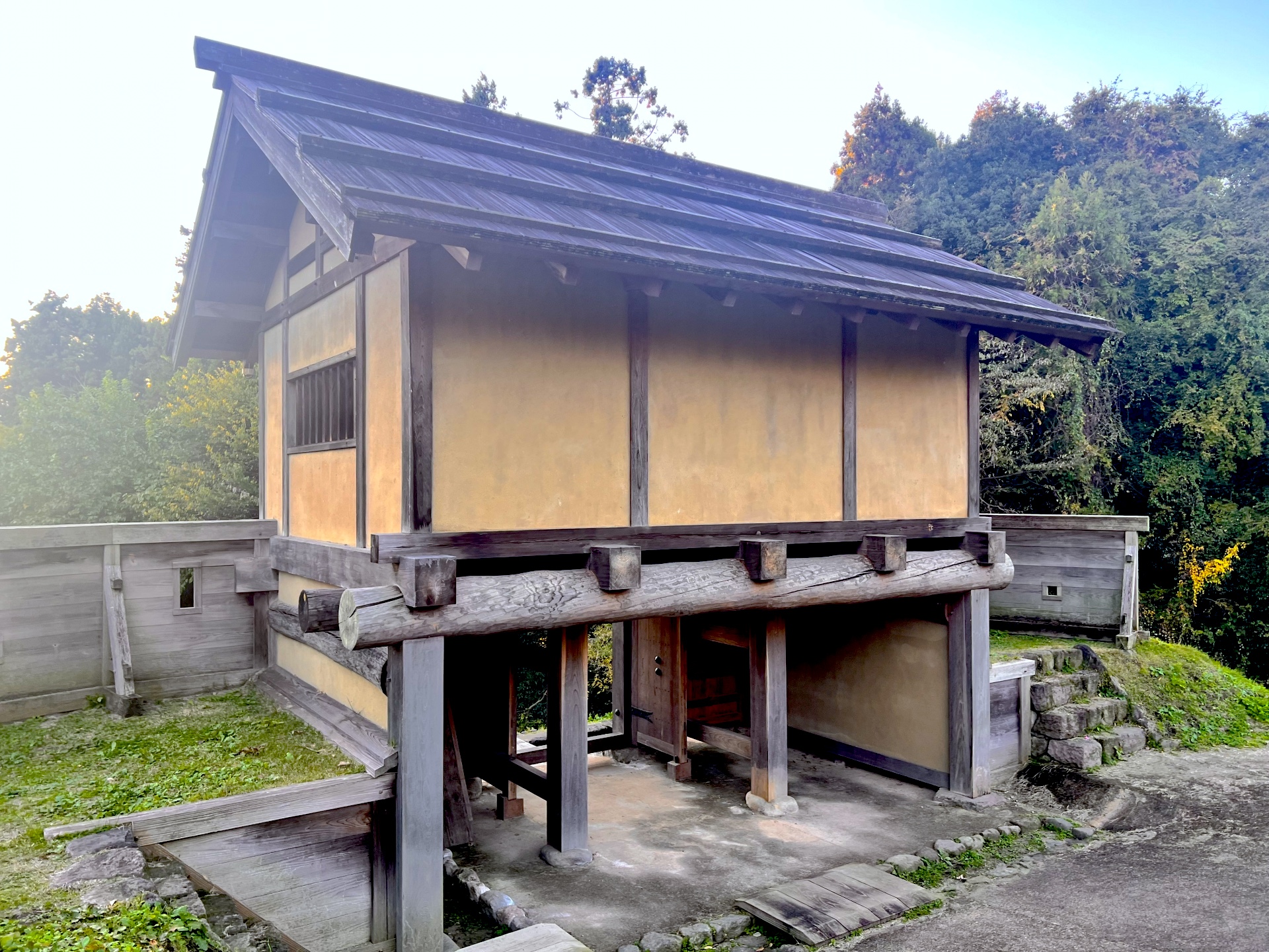 箕輪城・郭馬出西虎口門