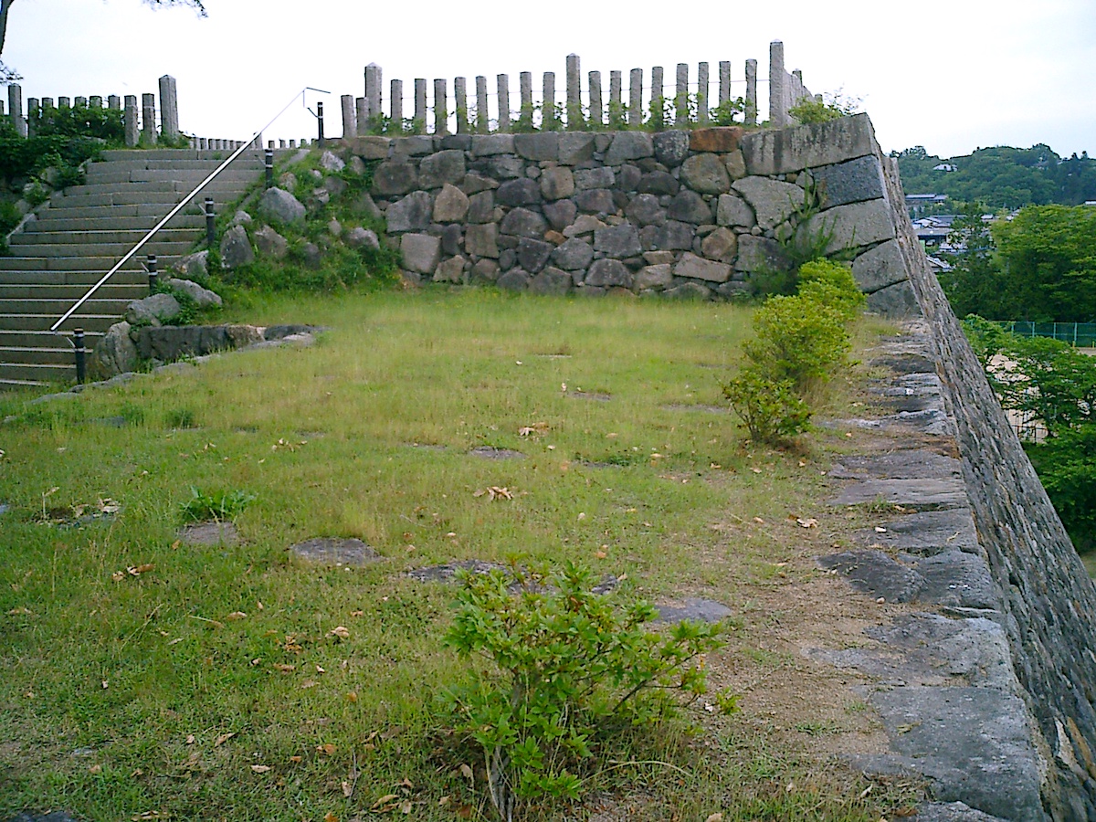 篠山城