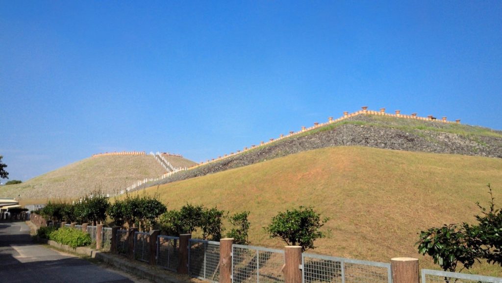 五色塚古墳