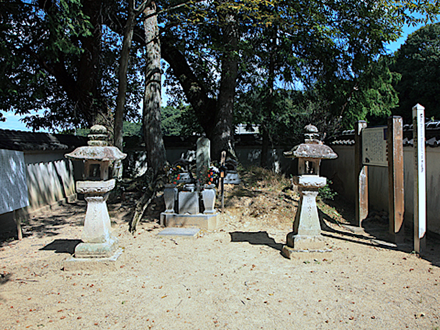 竹中半兵衛の墓