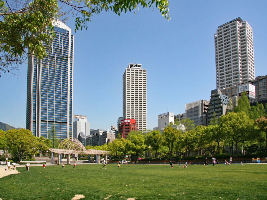 東遊園地