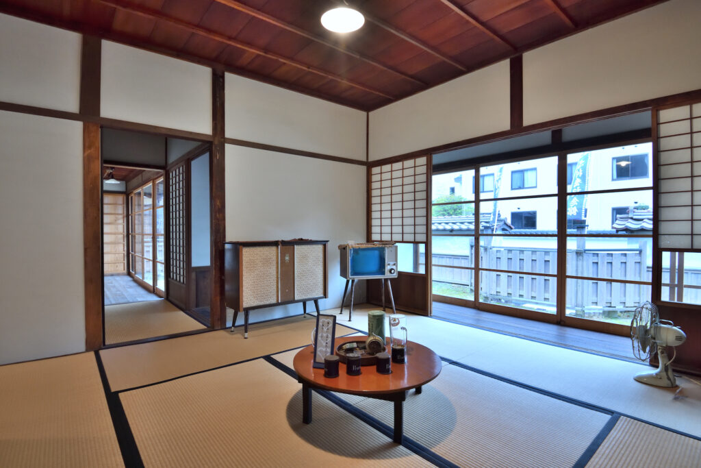 旧生野鉱山職員宿舎 （志村喬記念館）