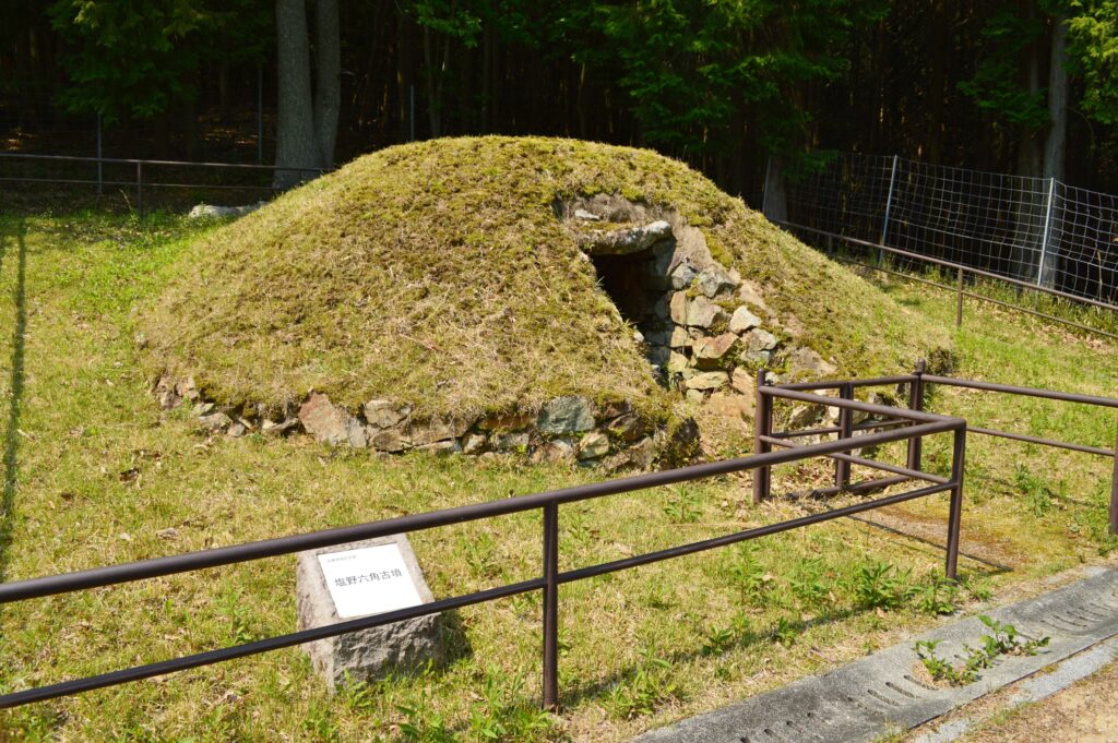 塩野六角古墳