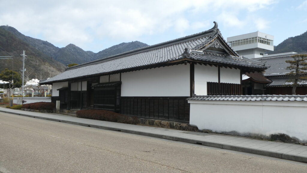 柏原藩陣屋跡