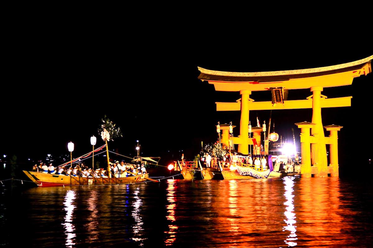 厳島神社・大鳥居