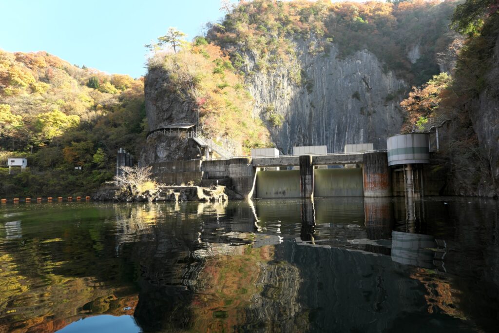 神龍湖（帝釈峡ダム）