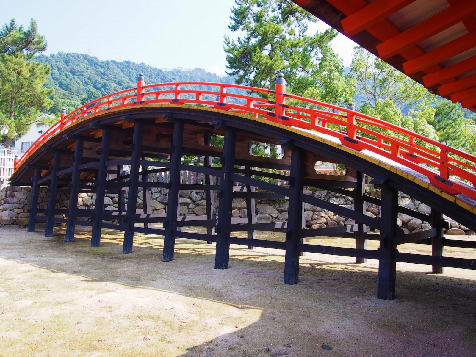 厳島神社・反橋