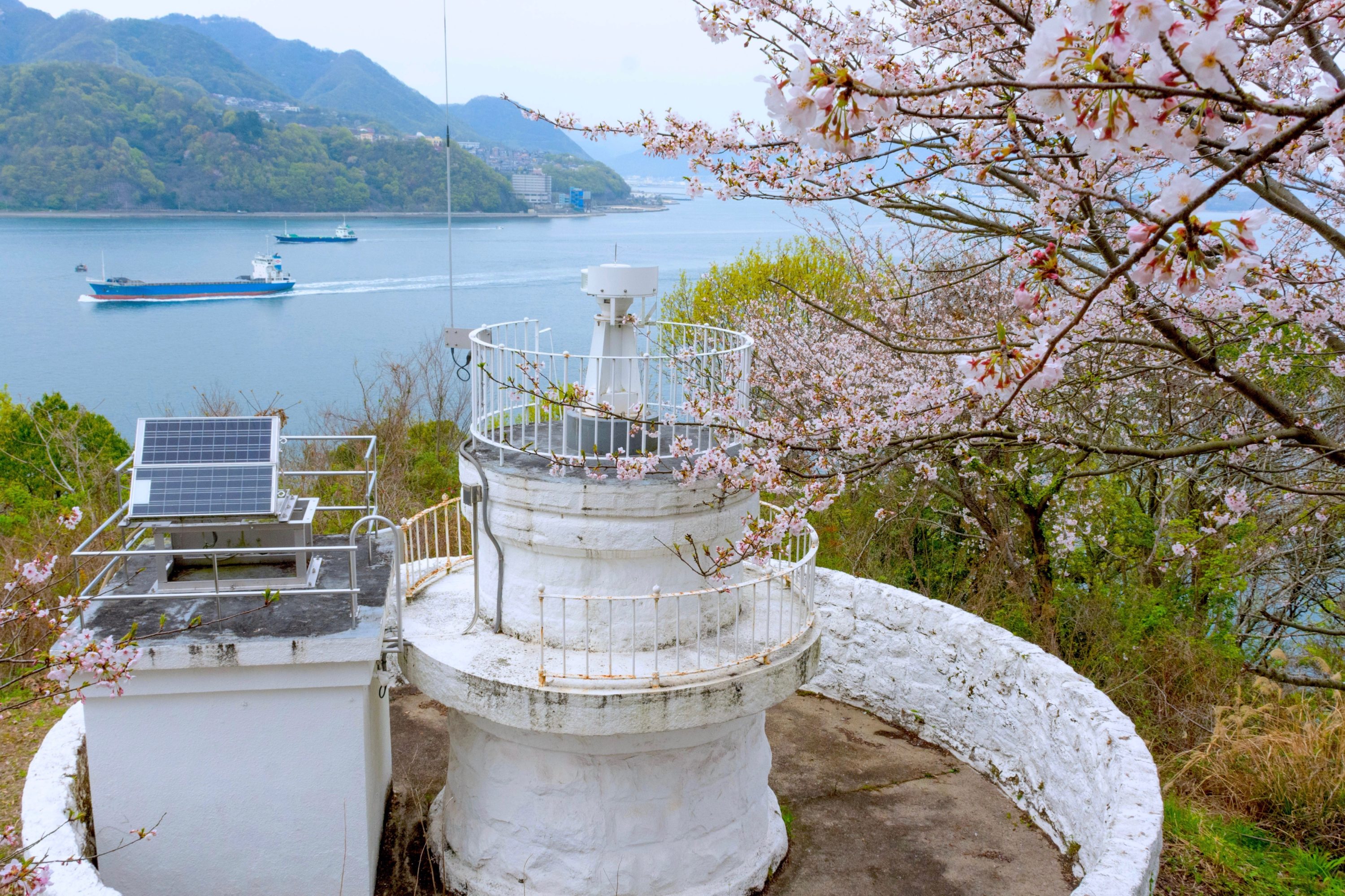 高根島灯台