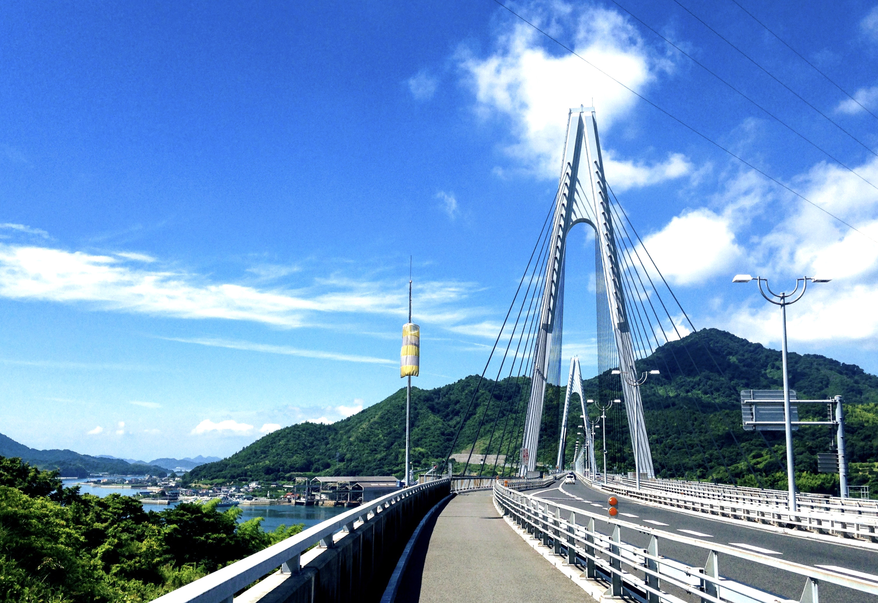 生口橋・自転車歩行者道