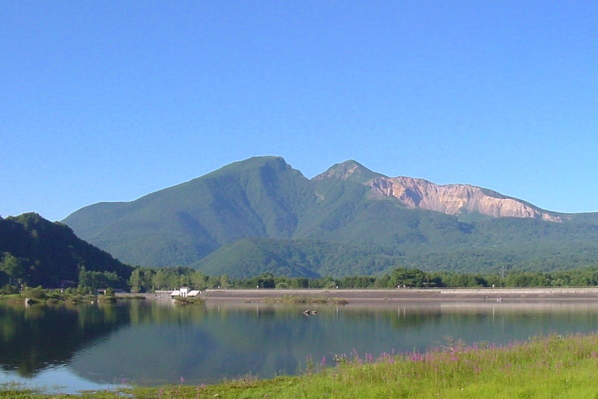 秋元湖