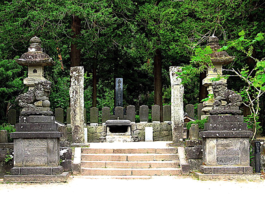 白虎隊十九士の墓