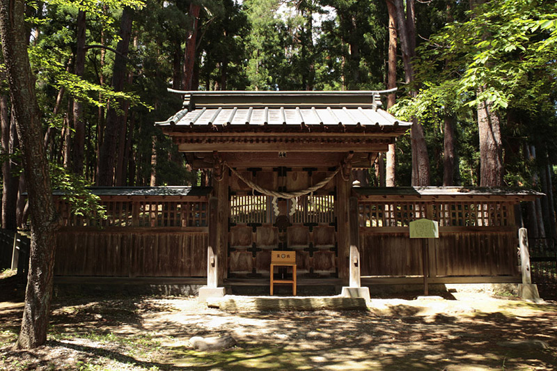 土津神社