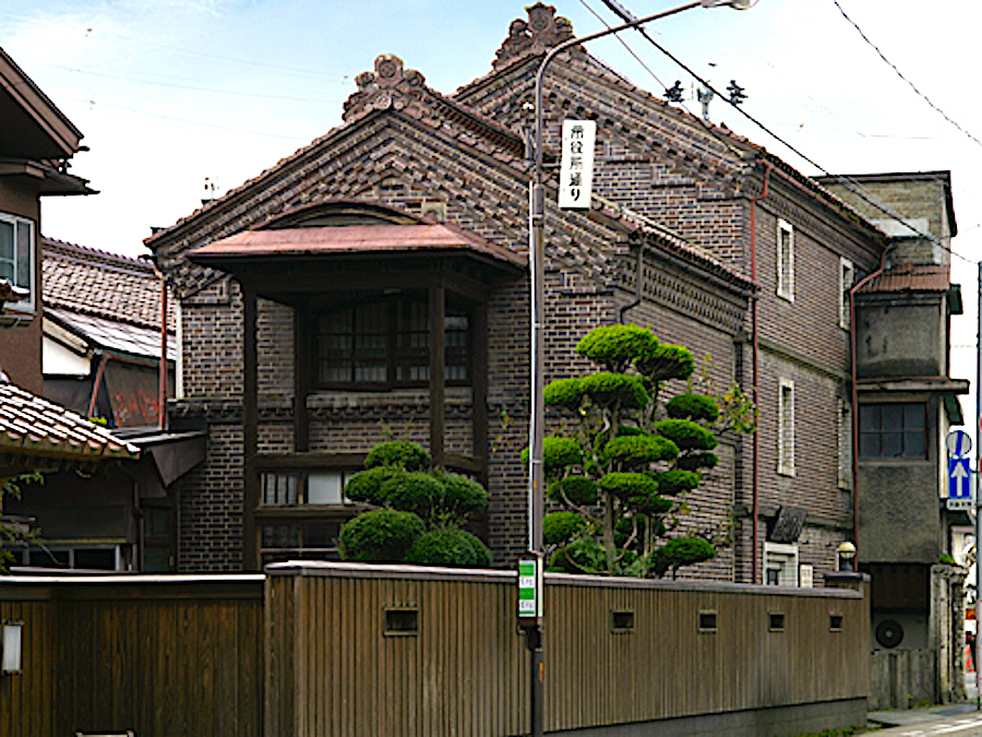若喜商店煉瓦蔵