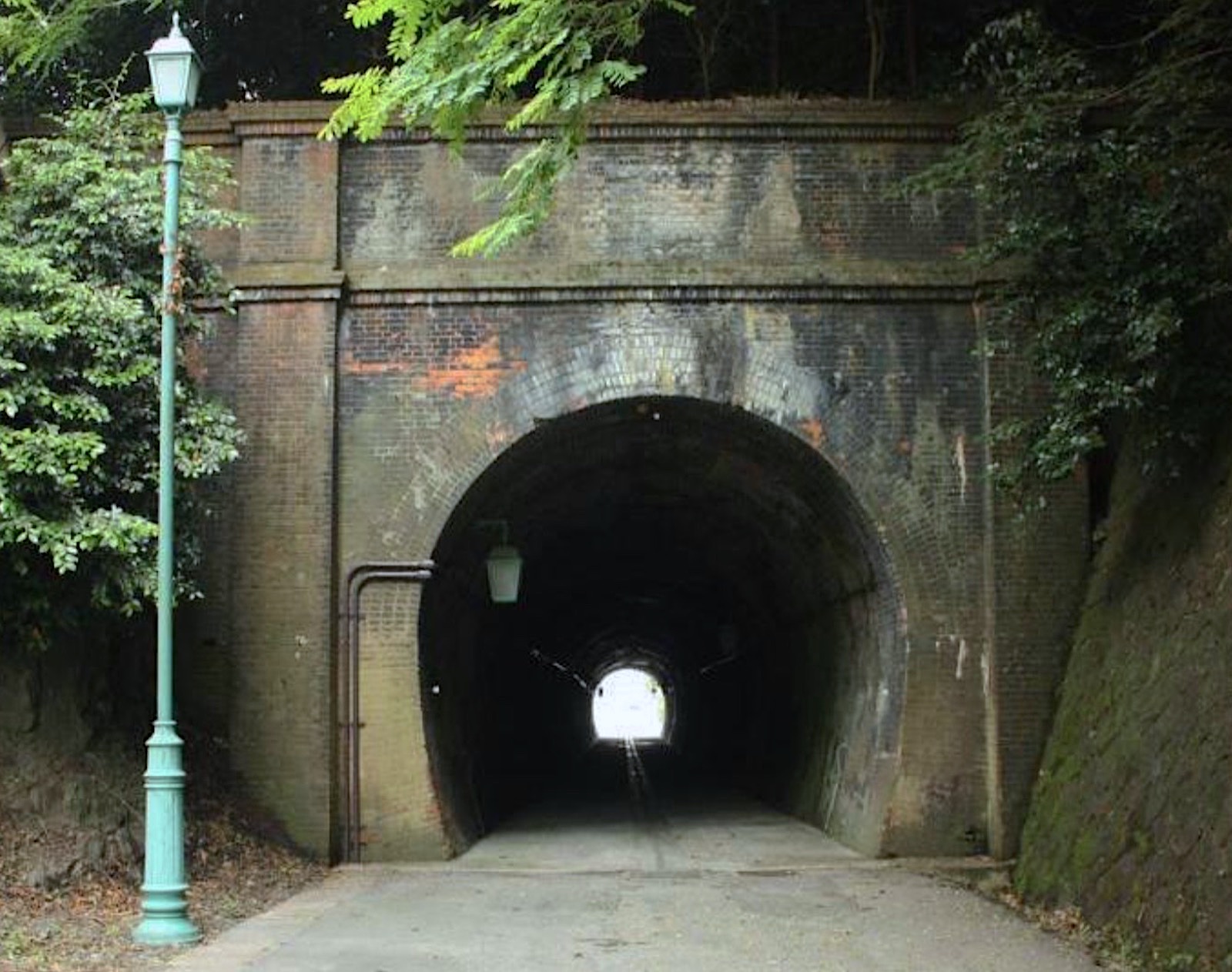 樫曲トンネル（旧北陸線トンネル群）