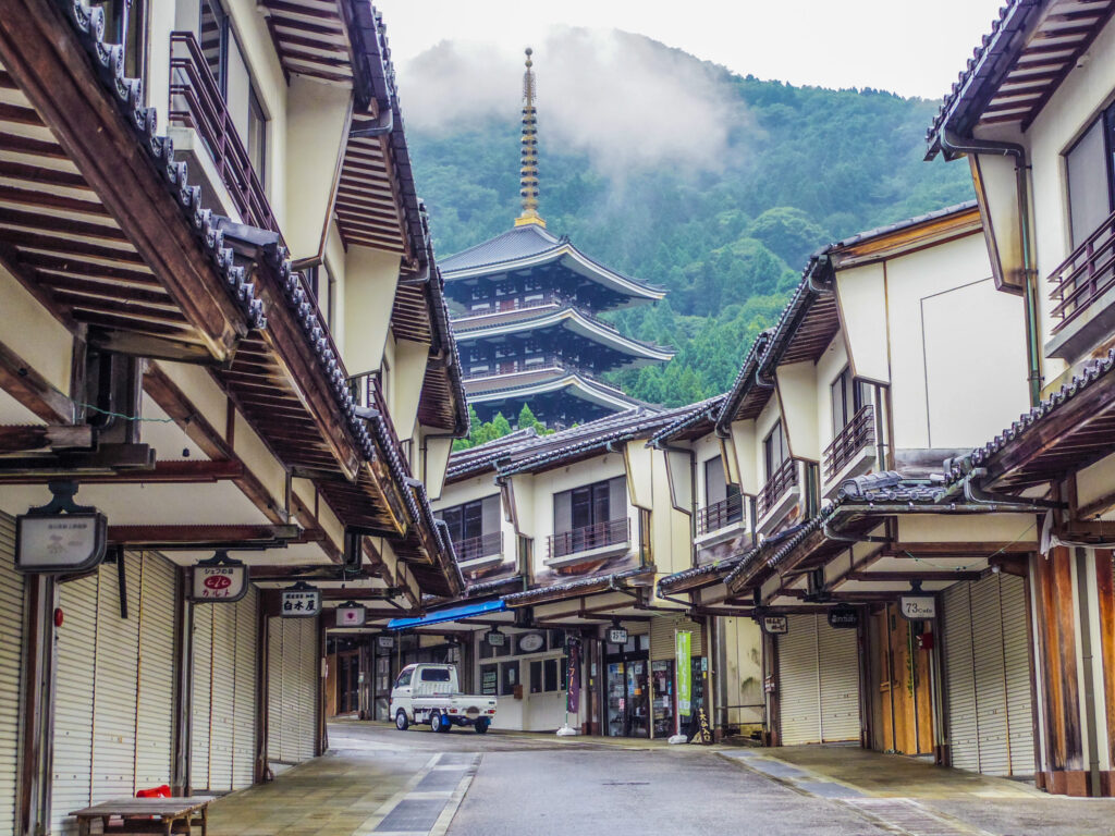 大師山清水寺・五重塔