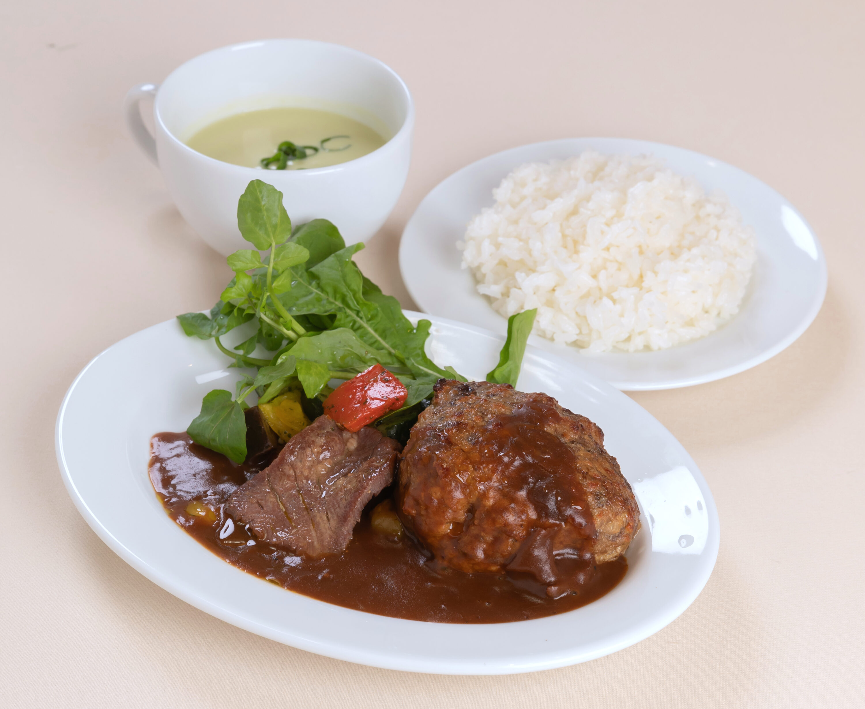 SUGO！牛たんハンバーグ定食